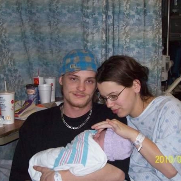 Meet your Posher, Cassandra - Picture 2 of 11